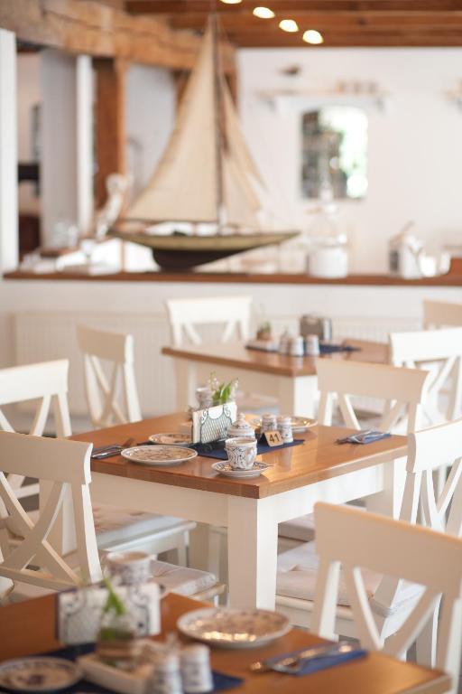 Hotel, Restaurant, Cafe Pharisaeerhof - Nordseeurlaub Mit Hund Нордщранд Екстериор снимка