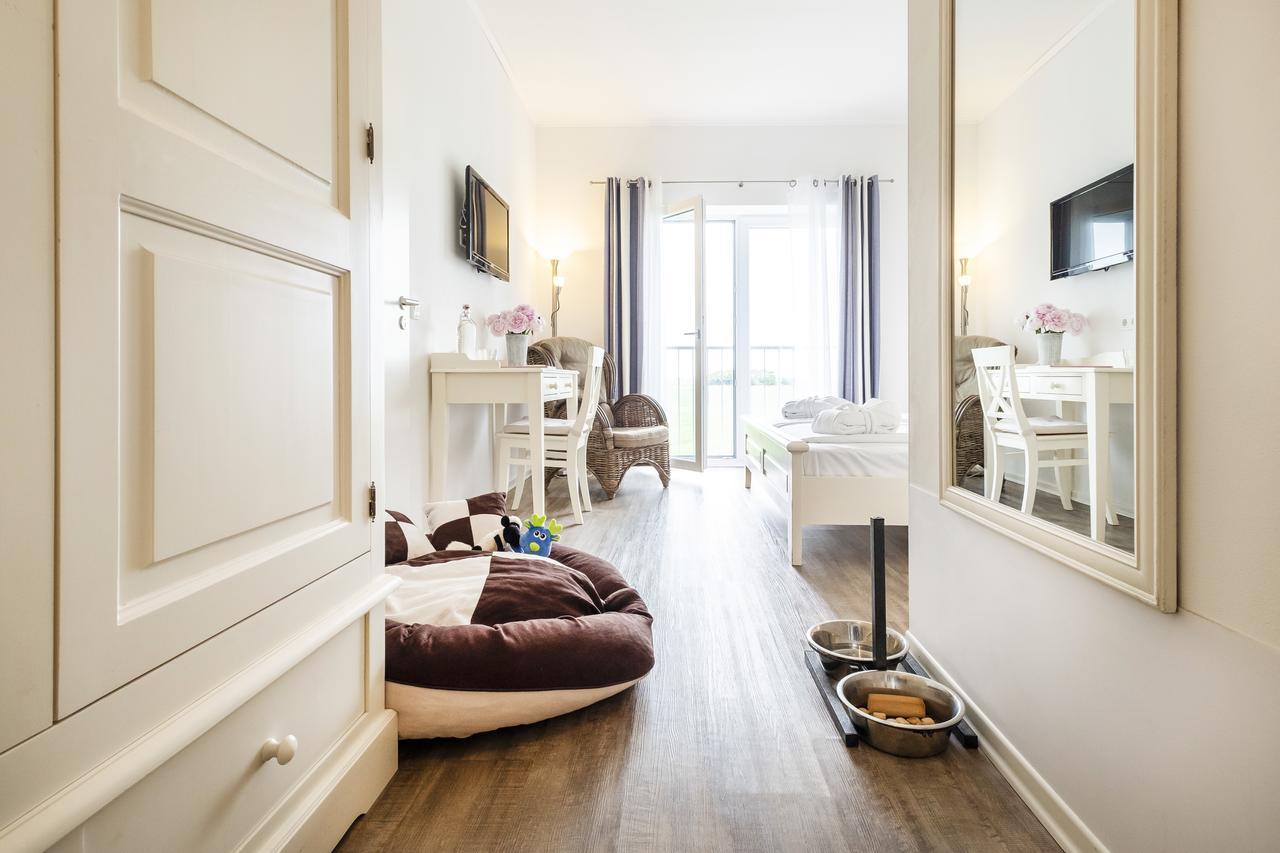Hotel, Restaurant, Cafe Pharisaeerhof - Nordseeurlaub Mit Hund Нордщранд Екстериор снимка